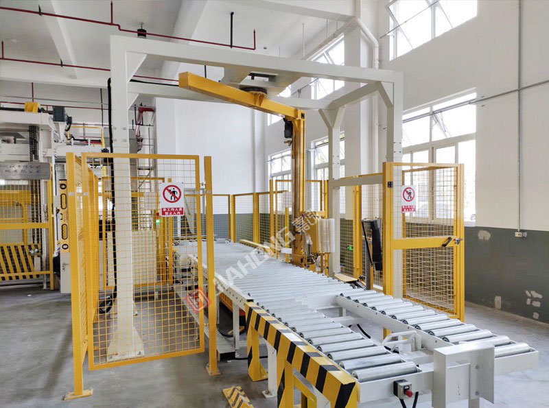 Case of automatic winding machine